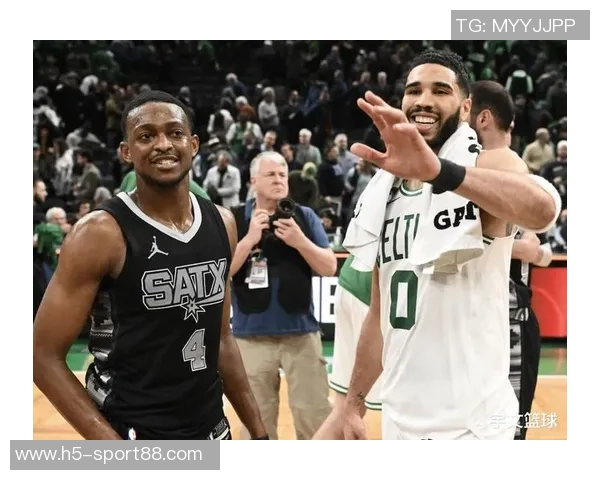 扛起球队重任福克斯场均267分助马刺迎来三连胜